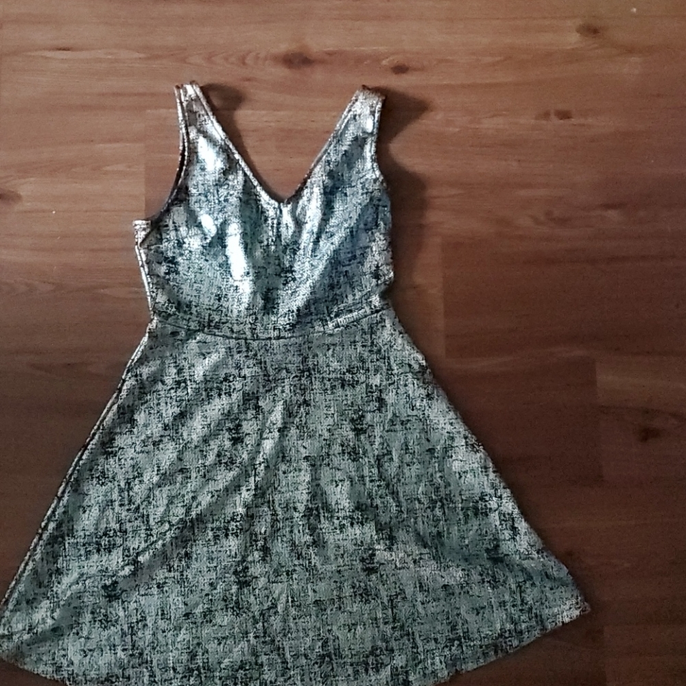 Women's dress